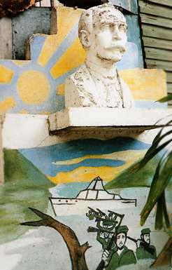busto de josé Martí con mural (Stgo. de Cuba), fotografía de Tria Giovan